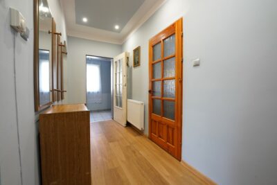 Pyrzyce, dom z piwnicą i garażem działka 458 m2