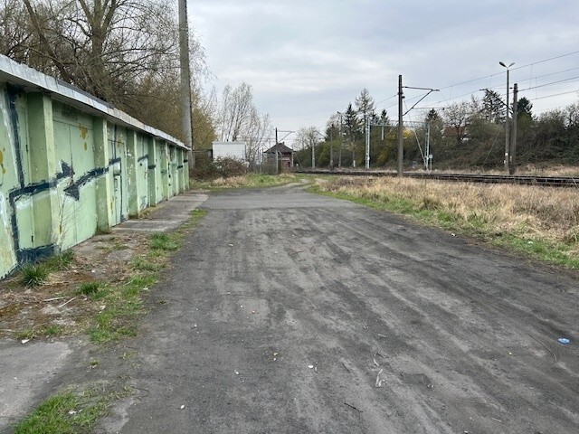 Pomorzany murowany garaż 20 m2 za 35 tys.