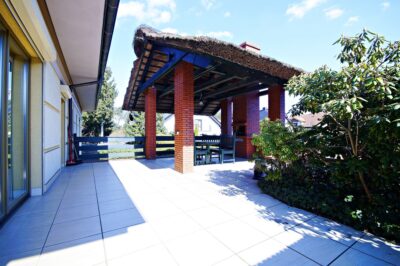Dom 240m2 2 mieszkania plus budynek usługowy