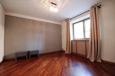 Dom 240m2 2 mieszkania plus budynek usługowy