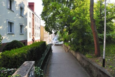 Jasne Błonia, Rusałka, Manhattan, niskie rachunki