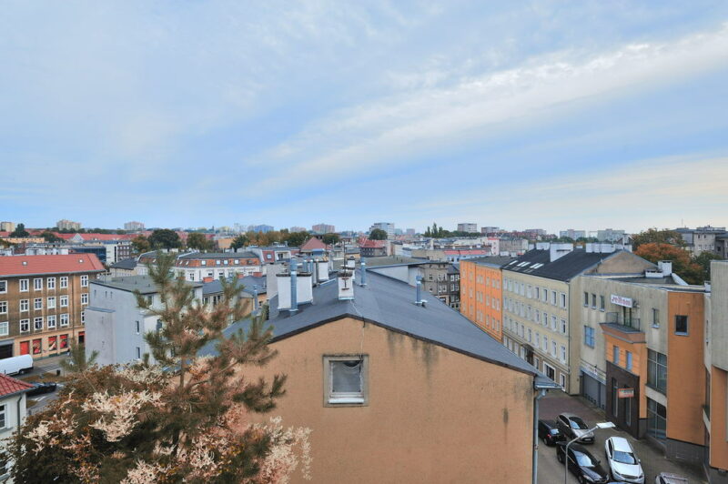 Jasne Błonia, Rusałka, Manhattan, niskie rachunki