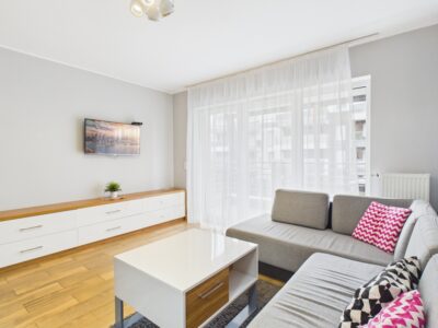 Wygodny apartament z balkonem w Pogorzelicy