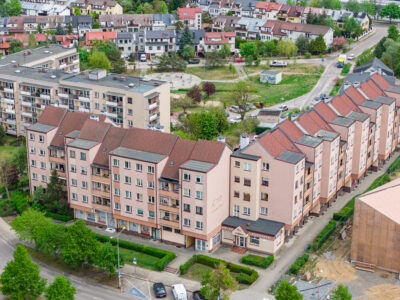 4 rozkładowe pokoje, duża kuchnia z jadalnią