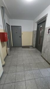 2 pokoje, balkon, parter-os. Słoneczne