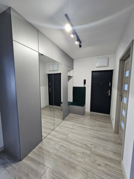 Po generalnym remoncie 3 pokoje ,balkon !!