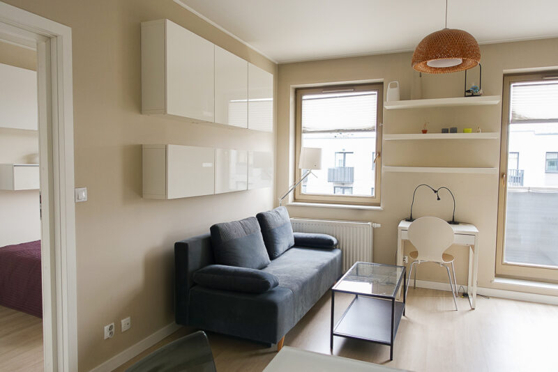 Centrum. Umebl. apartament 2pok. balkon 2300+340