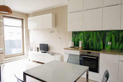 Centrum. Umebl. apartament 2pok. balkon 2300+340
