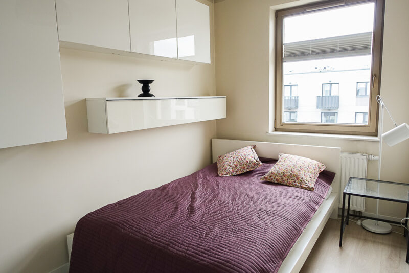 Centrum. Umebl. apartament 2pok. balkon 2300+340