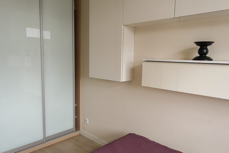 Centrum. Umebl. apartament 2pok. balkon 2300+340