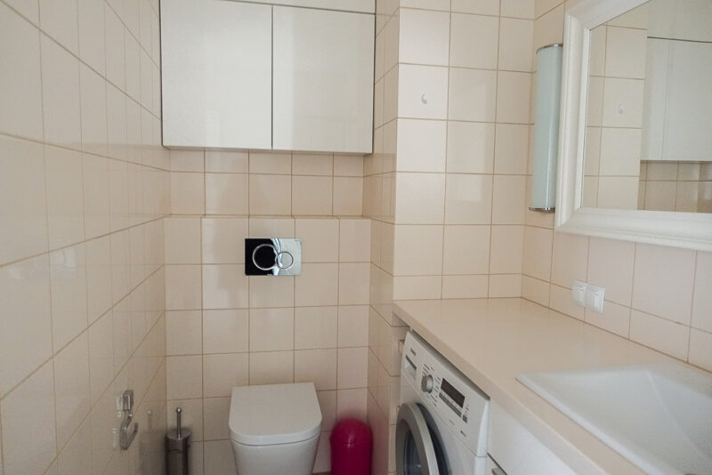 Centrum. Umebl. apartament 2pok. balkon 2300+340