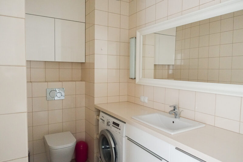 Centrum. Umebl. apartament 2pok. balkon 2300+340