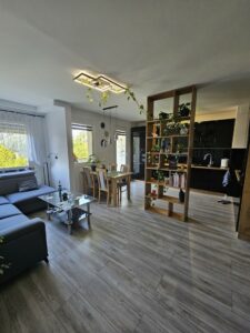 Po generalnym remoncie 3 pokoje ,balkon !!