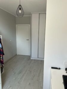 Nowoczesne mieszkanie z ogródkiem.
