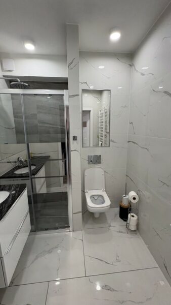Apartament 2pok, taras (miejsce postojowe w cenie)
