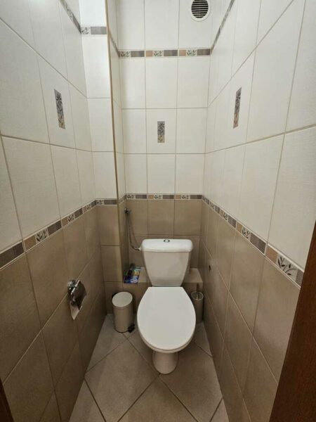 3pok. piętro 1, 76m2, 1992r. w Centrum