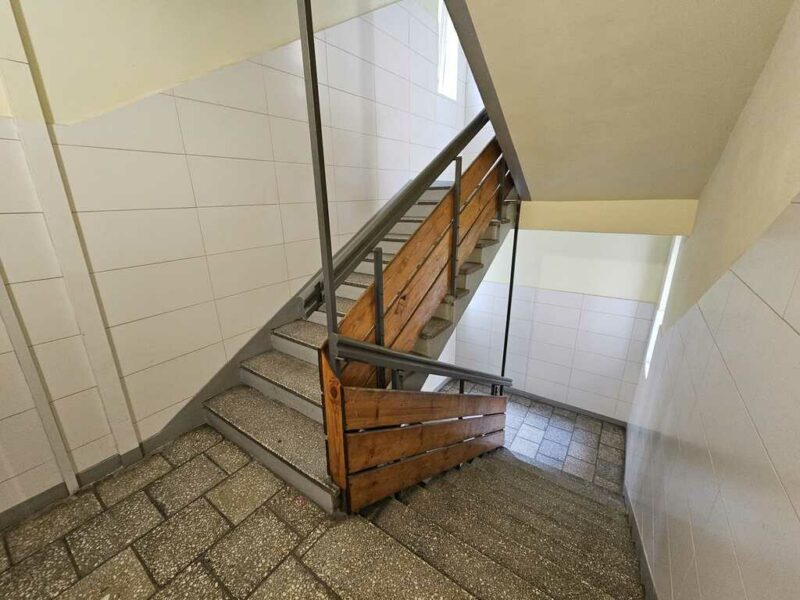 3pok. piętro 1, 76m2, 1992r. w Centrum