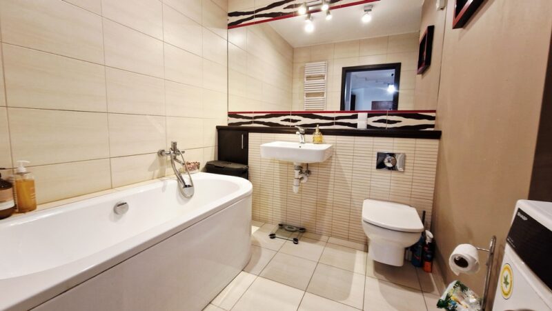3 pokoje - Taras, balkon, miejsce w garażu + klima