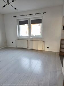 Kameralne 2 Pokoje z Ogródkiem i Garażem.