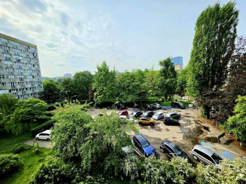 2 pok. w niskim bloku przy Królewicza Kazimierza!