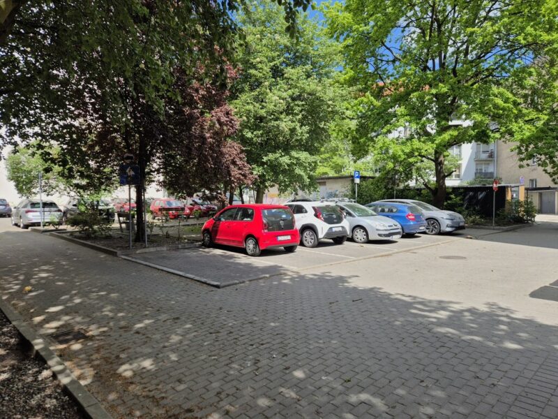 Rozkładowe 2 pokoje przy Placu Lotników