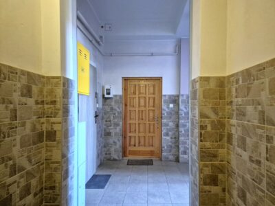 2 pok. ścisłe Centrum ładna kamienica po remoncie