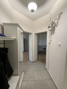 5lipca 2 pokoje 53m2,odnowiona kamienica 440 tys.