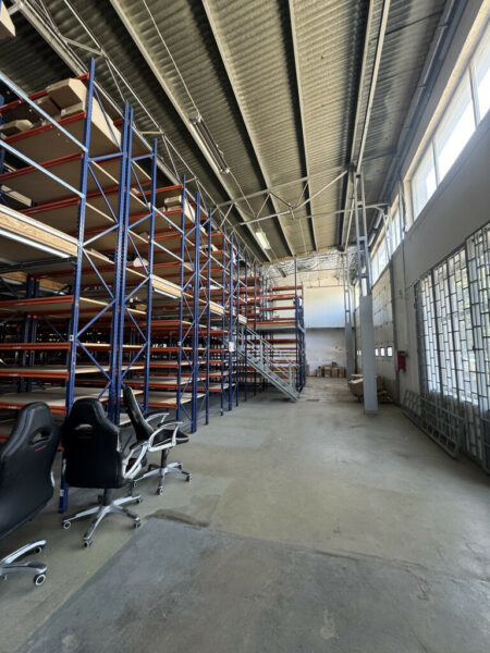 Hala magazynowa z biurami na wyynajem-460m2.