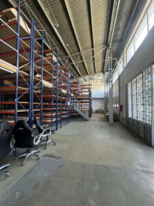 Hala magazynowa z biurami na wyynajem-460m2.