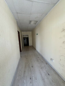 Hala magazynowa z biurami na wyynajem-460m2.
