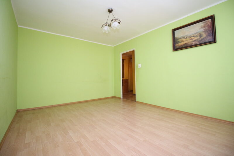 Parter - dwa pokoje z balkonem