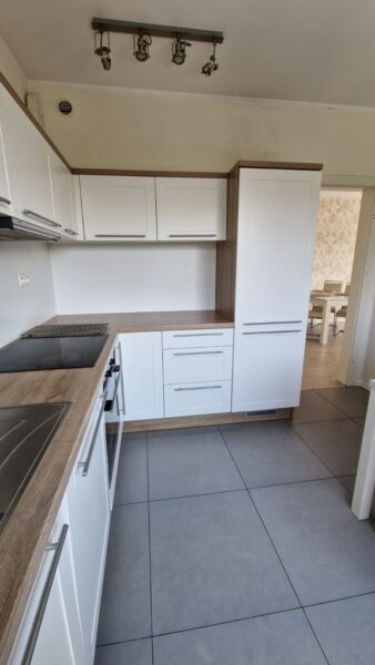 Gumieńce apartament 92 m2, 4 pokoje, balkon 5250,-