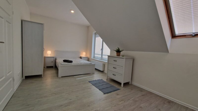 Gumieńce apartament 92 m2, 4 pokoje, balkon 5250,-