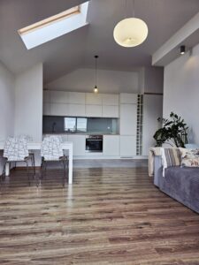 Przestronny apartament 3 pok. z dużym balkonem