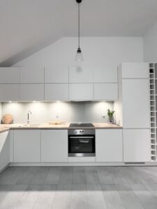 Przestronny apartament 3 pok. z dużym balkonem