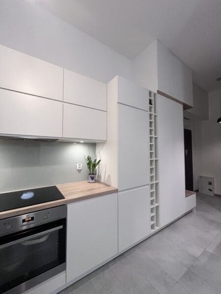 Przestronny apartament 3 pok. z dużym balkonem