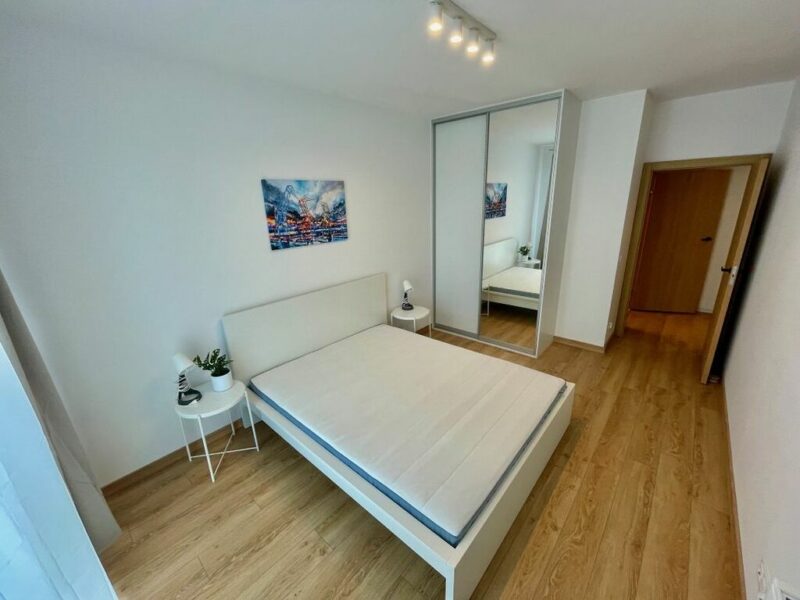 Nowoczesny apartament 3-pok. tuż nad Odrą (balkon)