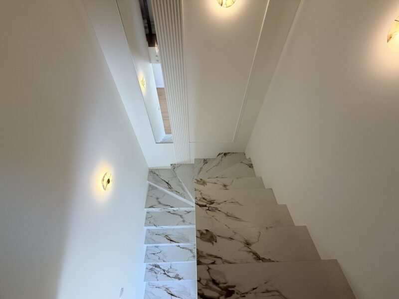Dołuje piękny nowy wykończony dom 5 pokoi dz 520m2
