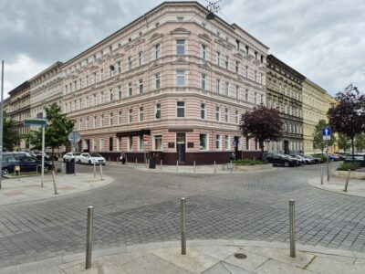 Mieszkanie po gen. remoncie w odnowionej kamienicy