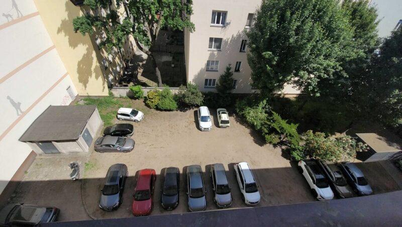 2 pokoje w centrum przy Kaskadzie (z najemcami)
