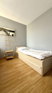 Na sprzedaż 3 pokoje z widokiem na Plac Odrodzenia