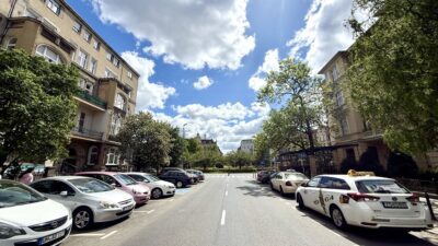 Na sprzedaż 3 pokoje z widokiem na Plac Odrodzenia