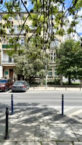 Na sprzedaż 3 pokoje z widokiem na Plac Odrodzenia