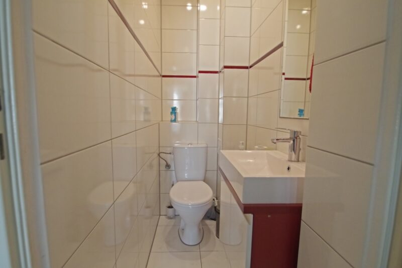 3 pok z oddzielną kuchnią