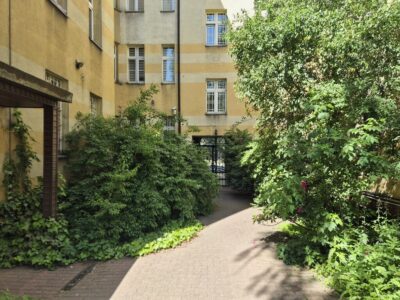 Przestronna kawalerka w Centrum po odświeżeniu