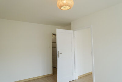 Pl. Rodła 2 pokoje 34,5 m2 po remoncie, II p.