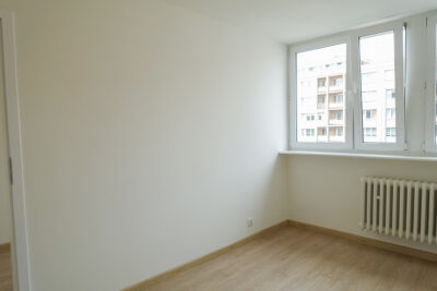 Pl. Rodła 2 pokoje 34,5 m2 po remoncie, II p.