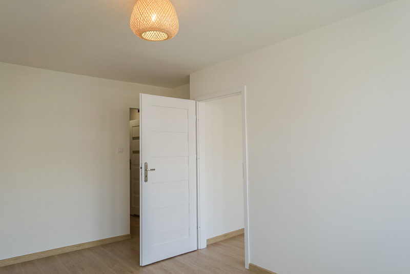 Pl. Rodła 2 pokoje 34,5 m2 po remoncie, II p.