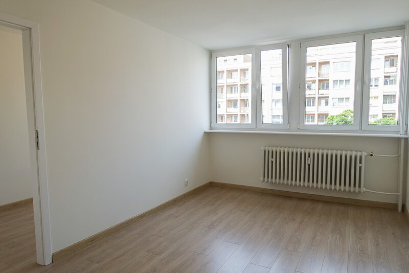 Pl. Rodła 2 pokoje 34,5 m2 po remoncie, II p.