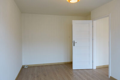 Pl. Rodła 2 pokoje 34,5 m2 po remoncie, II p.